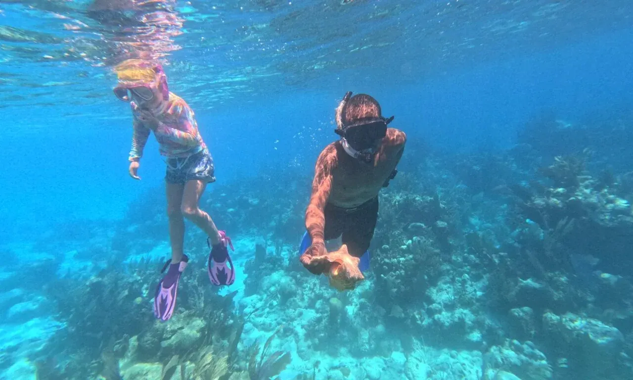Choosing a Belize Snorkeling Resort: A Glover’s Reef Planning Guide at Isla Marisol Resort, Belize